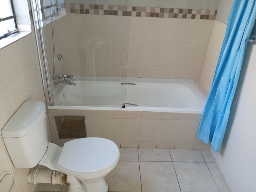 1 Bedroom Property for Sale in Grand Central Gauteng