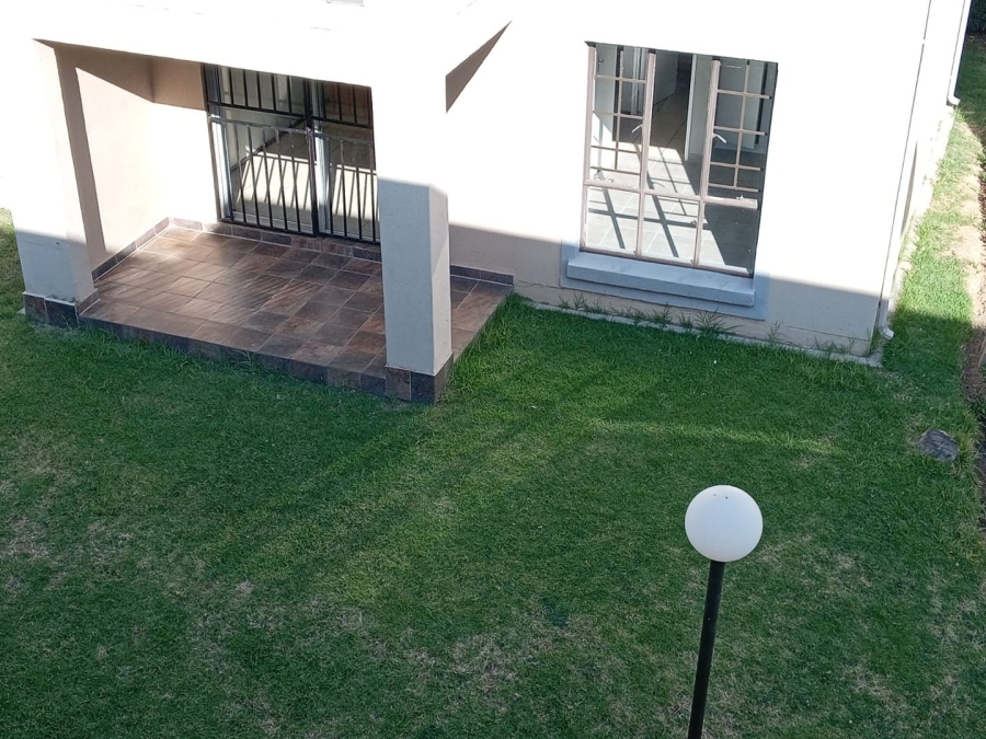 1 Bedroom Property for Sale in Grand Central Gauteng