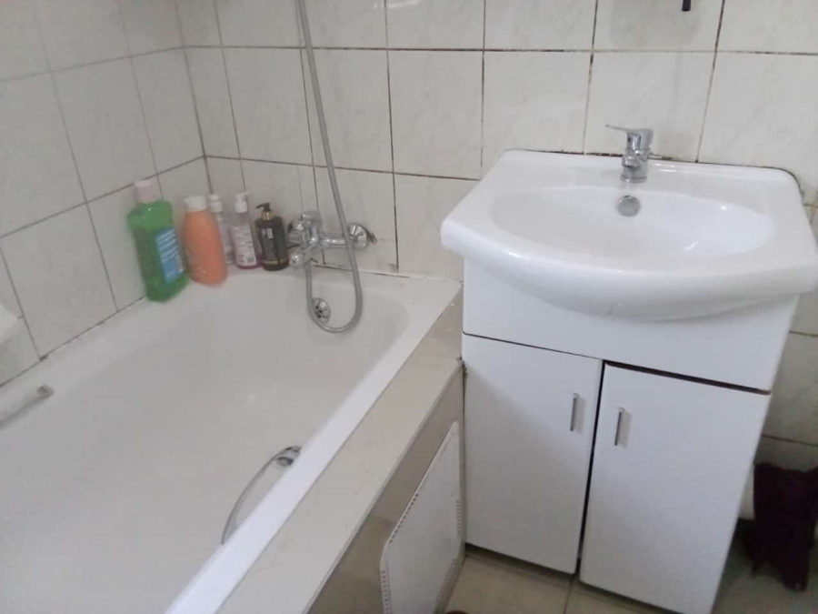 2 Bedroom Property for Sale in Comptonville Gauteng