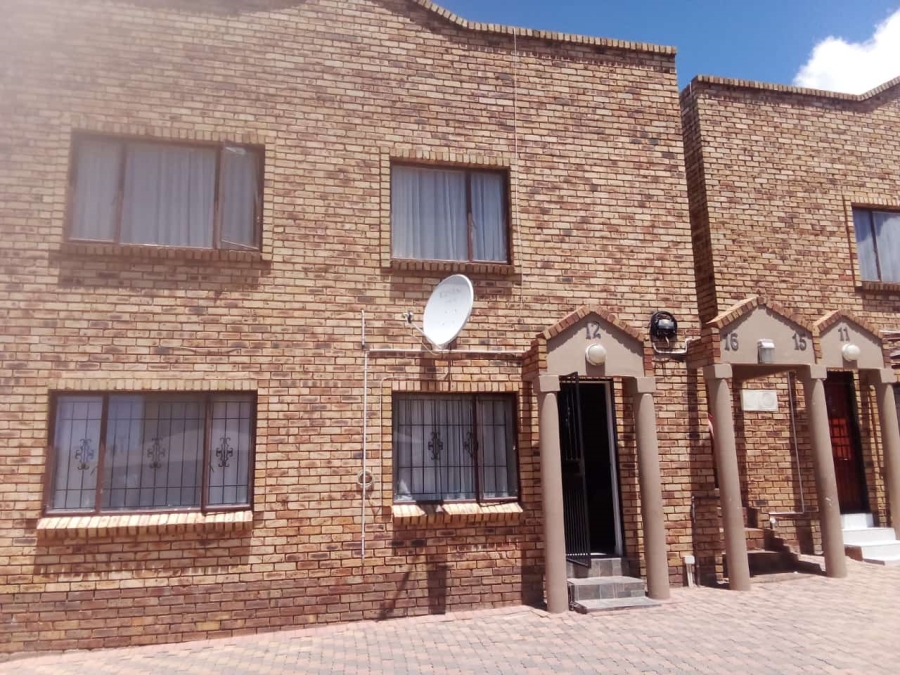 2 Bedroom Property for Sale in Comptonville Gauteng