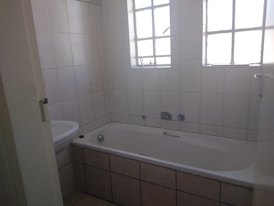 To Let 3 Bedroom Property for Rent in Albertsdal Gauteng