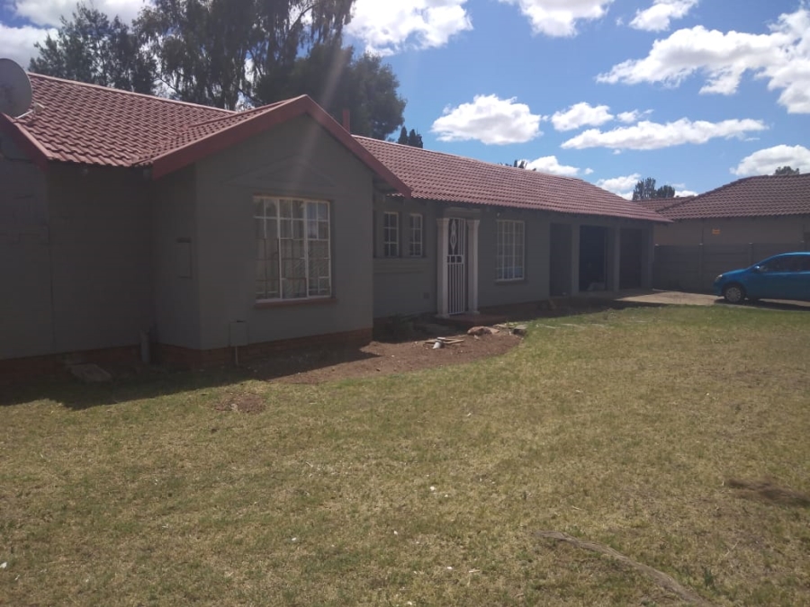 To Let 3 Bedroom Property for Rent in Albertsdal Gauteng