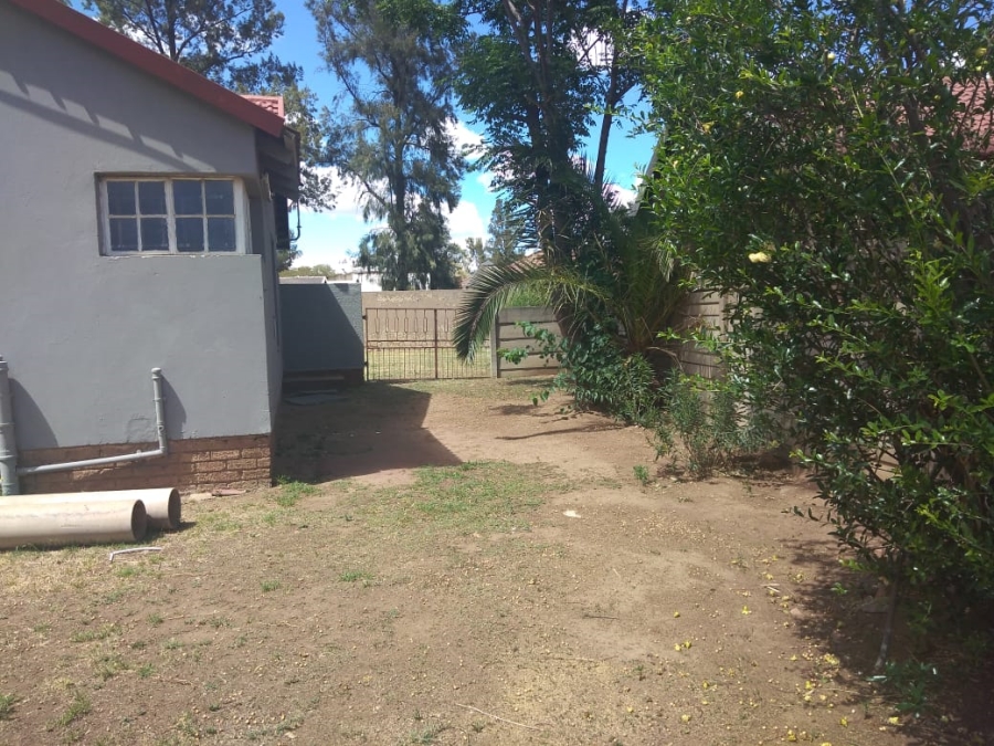 To Let 3 Bedroom Property for Rent in Albertsdal Gauteng