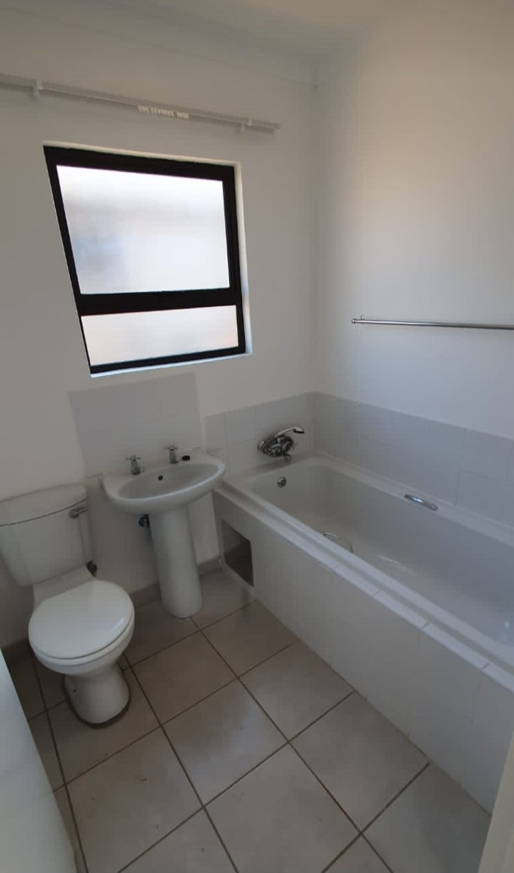 2 Bedroom Property for Sale in Windmill Park Gauteng