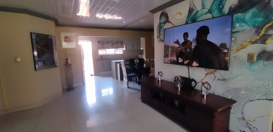 3 Bedroom Property for Sale in Garsfontein Gauteng