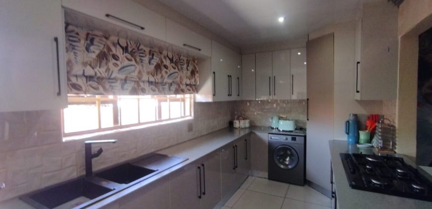 3 Bedroom Property for Sale in Garsfontein Gauteng