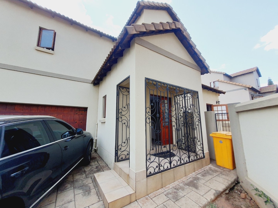 3 Bedroom Property for Sale in Olympus AH Gauteng