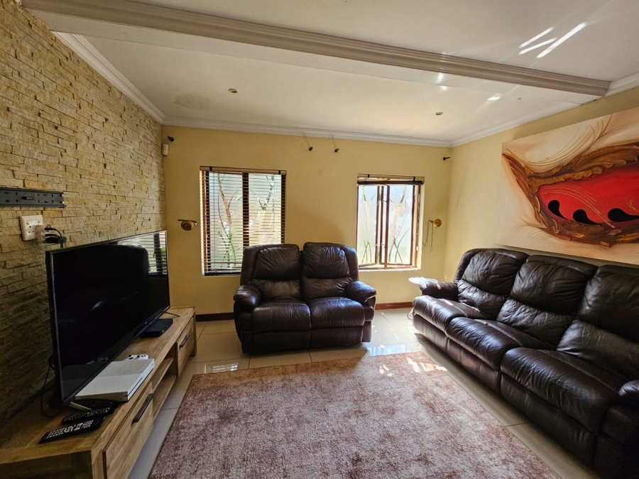 4 Bedroom Property for Sale in Olympus AH Gauteng