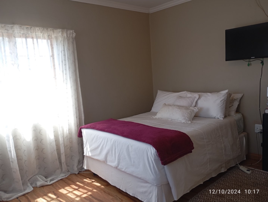 To Let 3 Bedroom Property for Rent in Glen Marais Gauteng