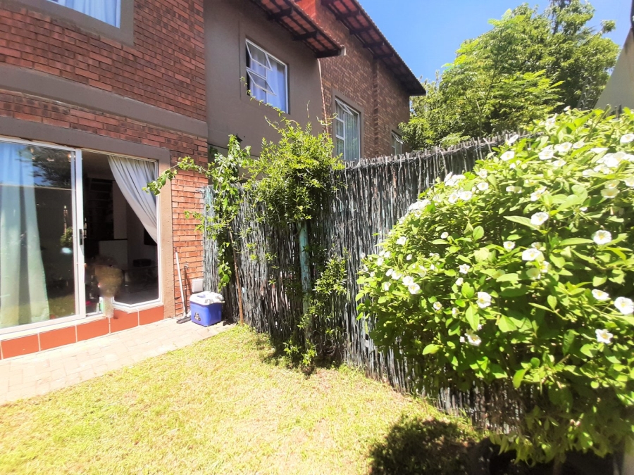 To Let 2 Bedroom Property for Rent in Lyndhurst Gauteng