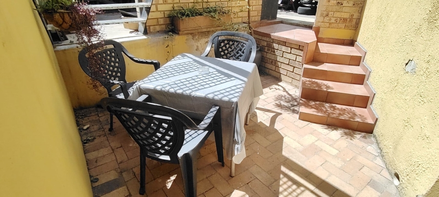 To Let 1 Bedroom Property for Rent in Brackendowns Gauteng