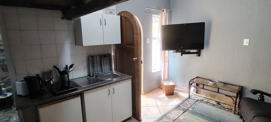 To Let 1 Bedroom Property for Rent in Brackendowns Gauteng