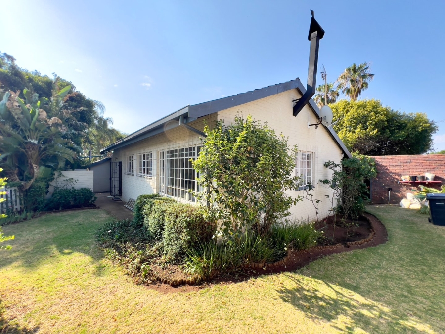 3 Bedroom Property for Sale in Waterkloof Glen Gauteng