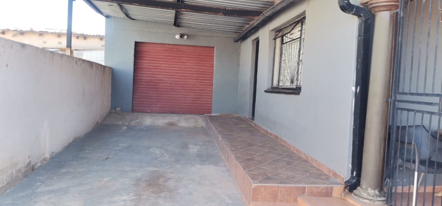 4 Bedroom Property for Sale in Soshanguve H Gauteng