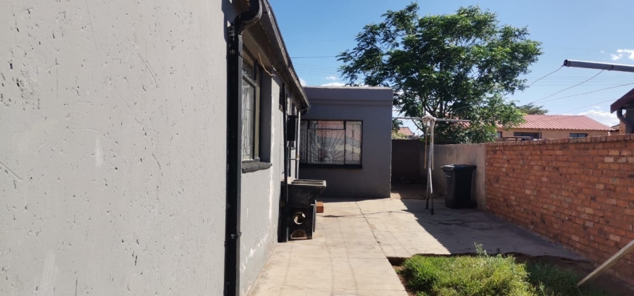 4 Bedroom Property for Sale in Soshanguve H Gauteng