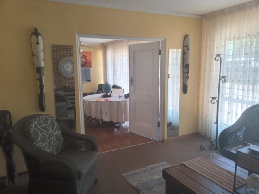 To Let 5 Bedroom Property for Rent in Raslouw A H Gauteng