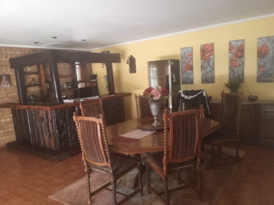 To Let 5 Bedroom Property for Rent in Raslouw A H Gauteng