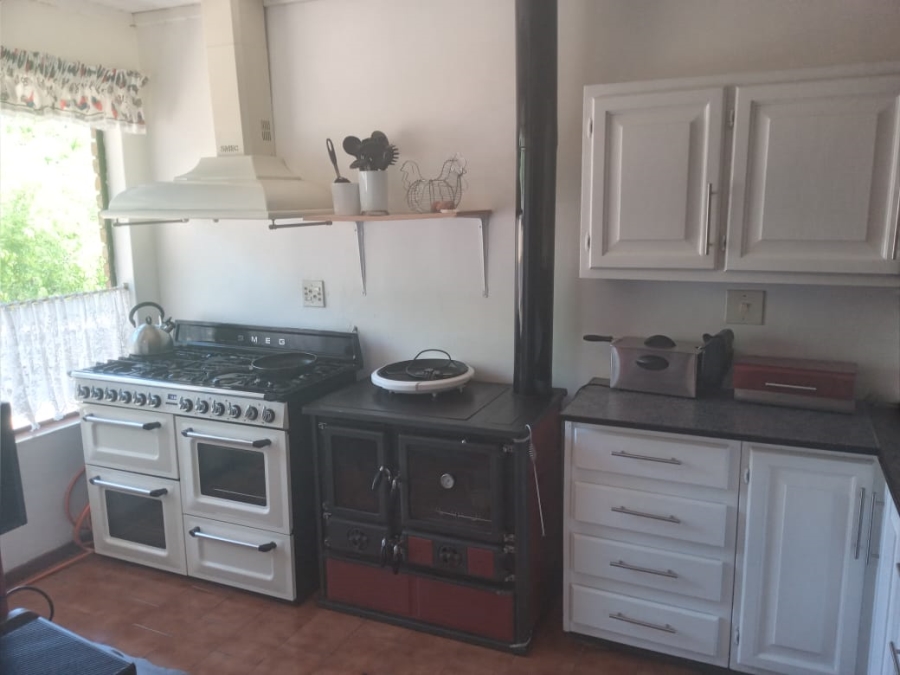 To Let 5 Bedroom Property for Rent in Raslouw A H Gauteng