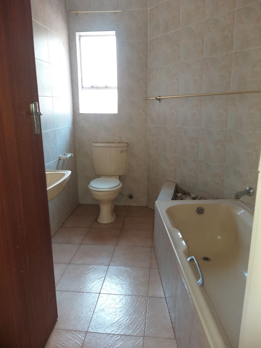 3 Bedroom Property for Sale in Vanderbijlpark SE 4 Gauteng