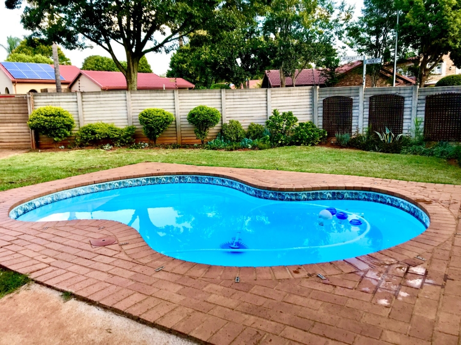 3 Bedroom Property for Sale in Elardus Park Gauteng