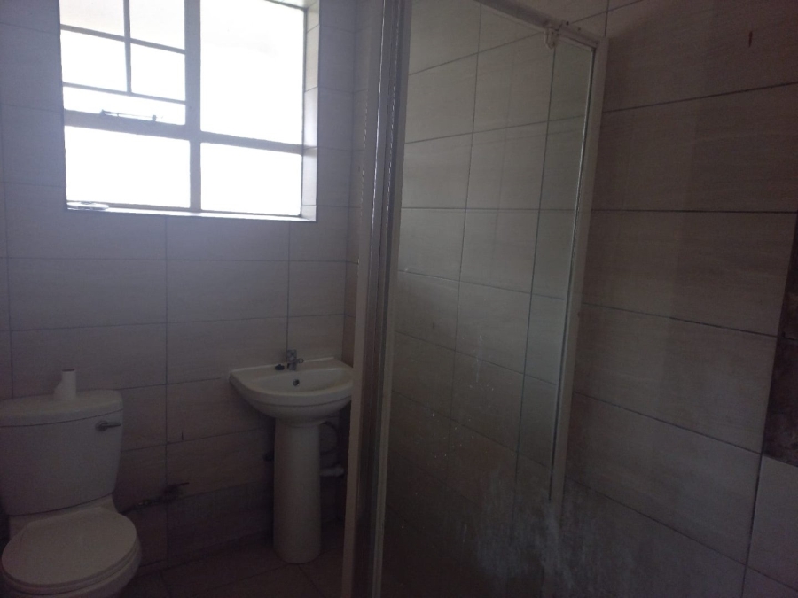 2 Bedroom Property for Sale in Paarlshoop Gauteng