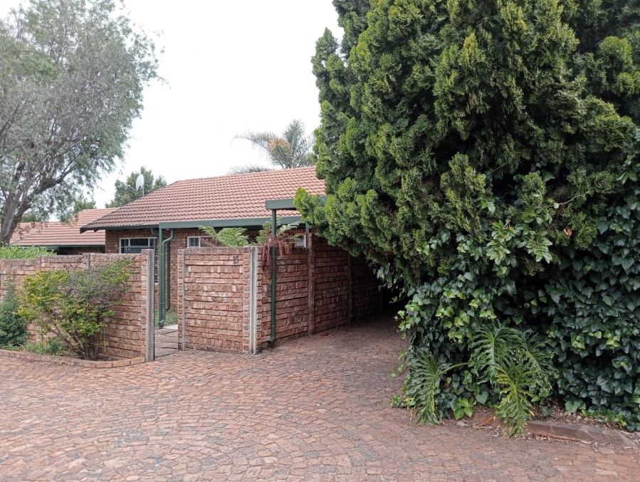 To Let 2 Bedroom Property for Rent in Highveld Gauteng