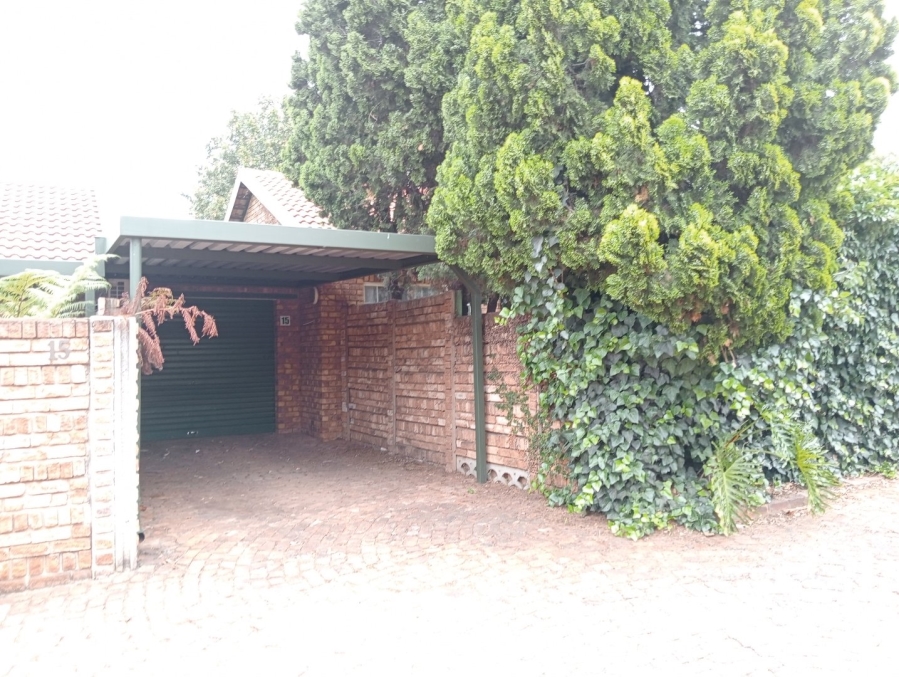 To Let 2 Bedroom Property for Rent in Highveld Gauteng