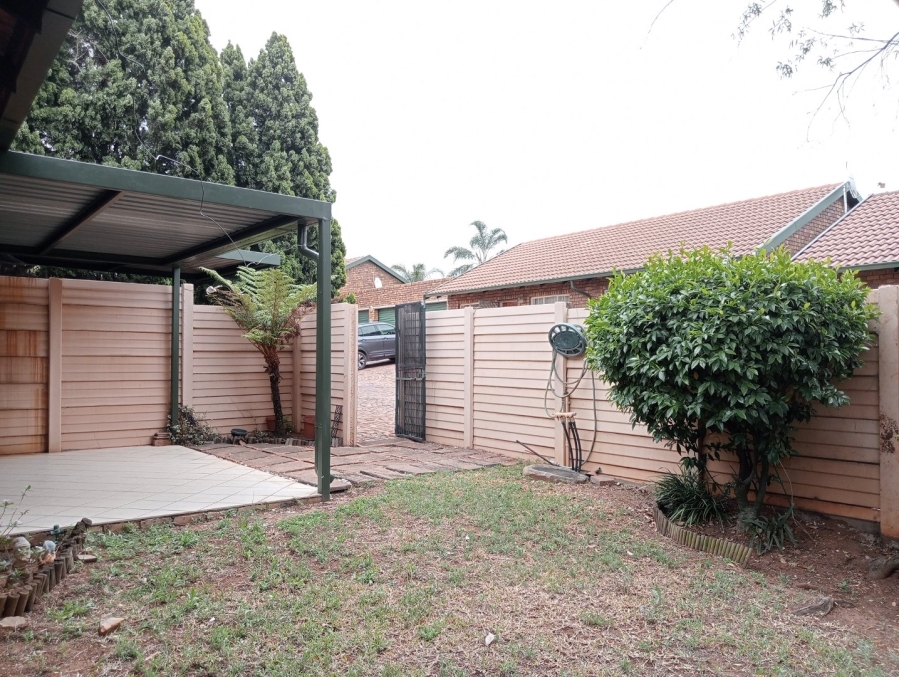 To Let 2 Bedroom Property for Rent in Highveld Gauteng