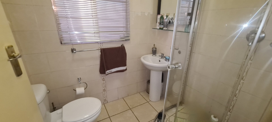 To Let 2 Bedroom Property for Rent in Erasmia Gauteng