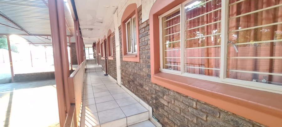 To Let 2 Bedroom Property for Rent in Erasmia Gauteng