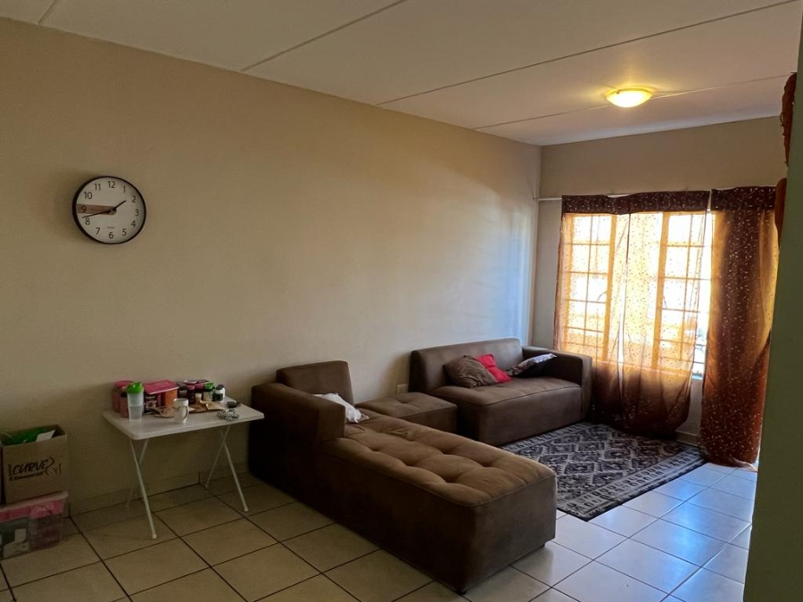 2 Bedroom Property for Sale in Grand Central Gauteng