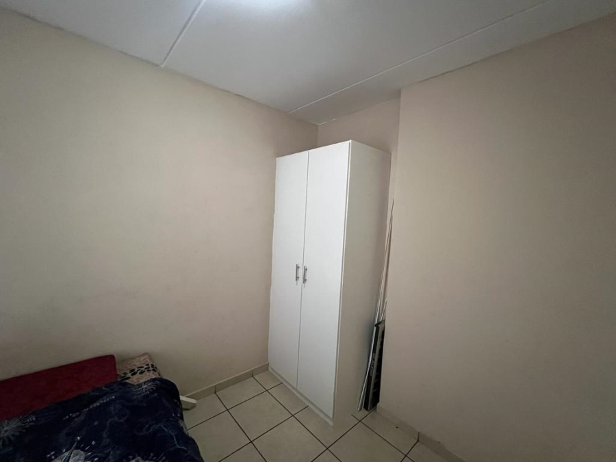 2 Bedroom Property for Sale in Grand Central Gauteng