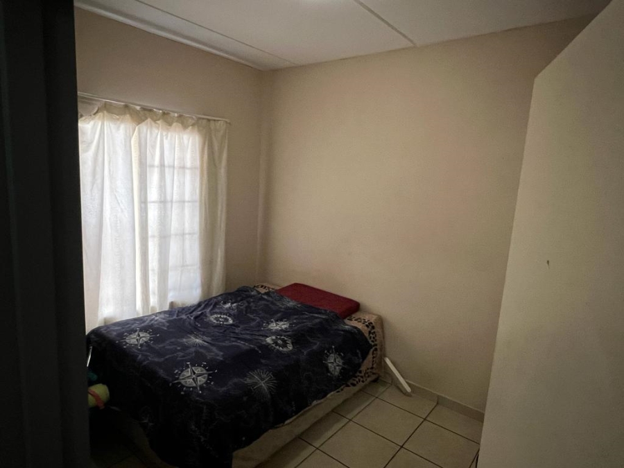 2 Bedroom Property for Sale in Grand Central Gauteng