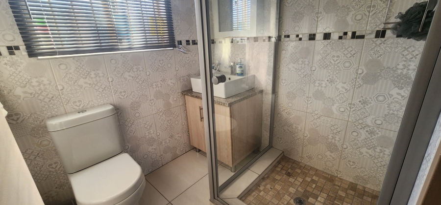 To Let 2 Bedroom Property for Rent in Erasmia Gauteng