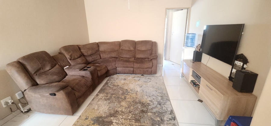 To Let 2 Bedroom Property for Rent in Erasmia Gauteng