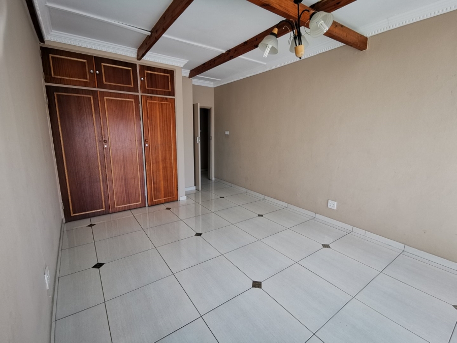 To Let 2 Bedroom Property for Rent in Erasmia Gauteng