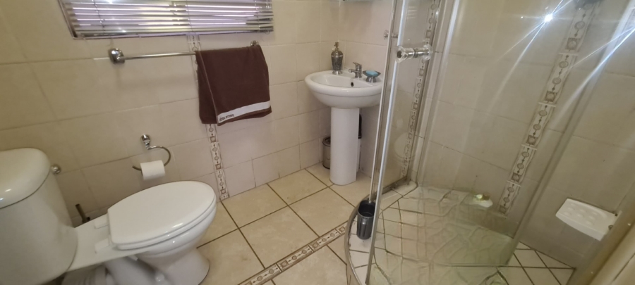 To Let 2 Bedroom Property for Rent in Erasmia Gauteng