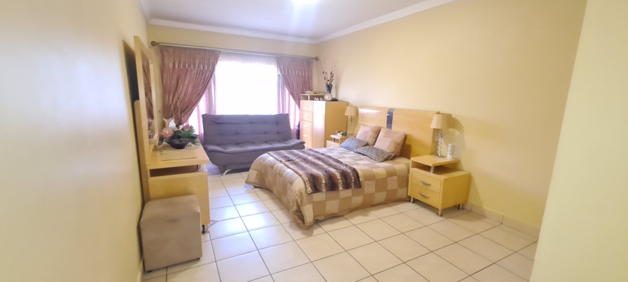 To Let 2 Bedroom Property for Rent in Erasmia Gauteng