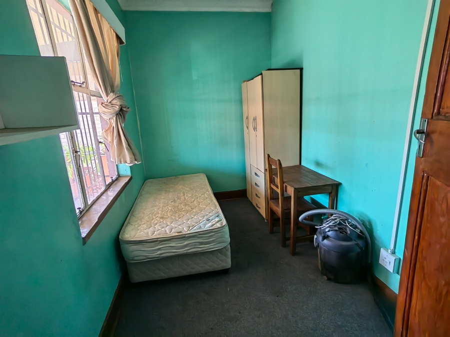 22 Bedroom Property for Sale in Brixton Gauteng