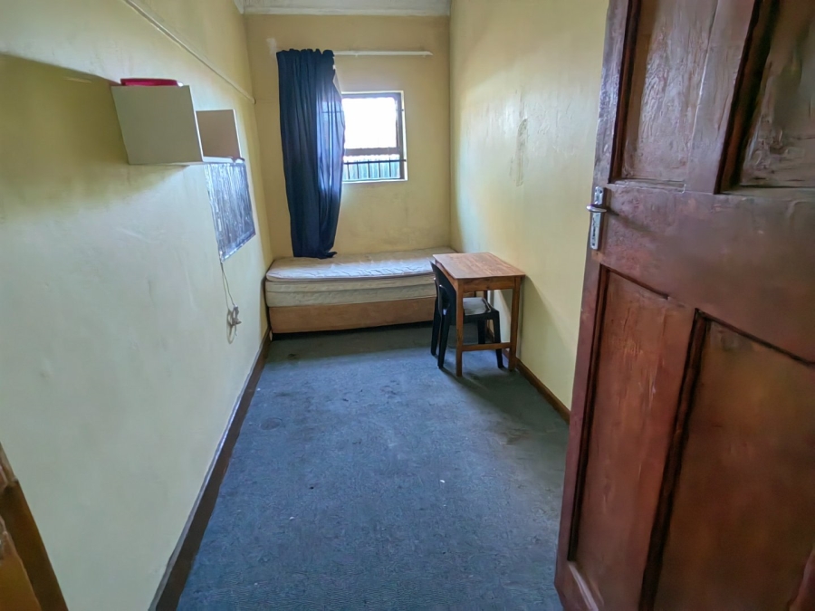 22 Bedroom Property for Sale in Brixton Gauteng