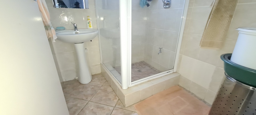 To Let 4 Bedroom Property for Rent in Laudium Gauteng