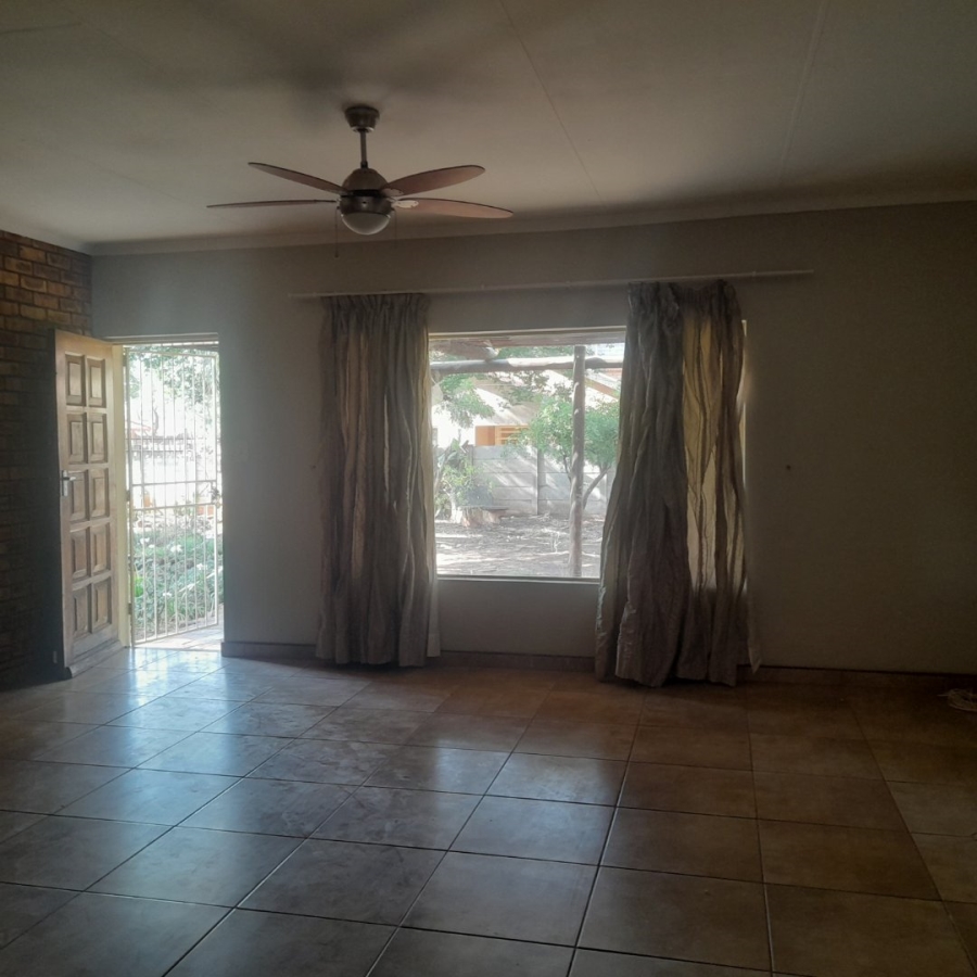 2 Bedroom Property for Sale in Clarina Gauteng