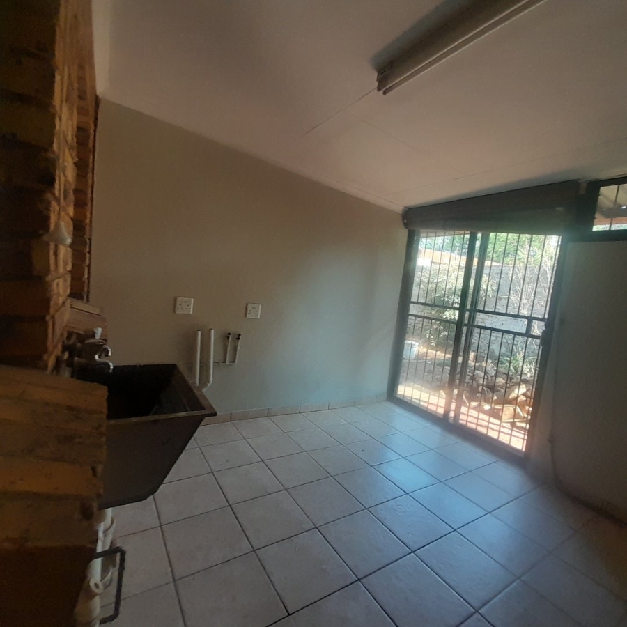 2 Bedroom Property for Sale in Clarina Gauteng