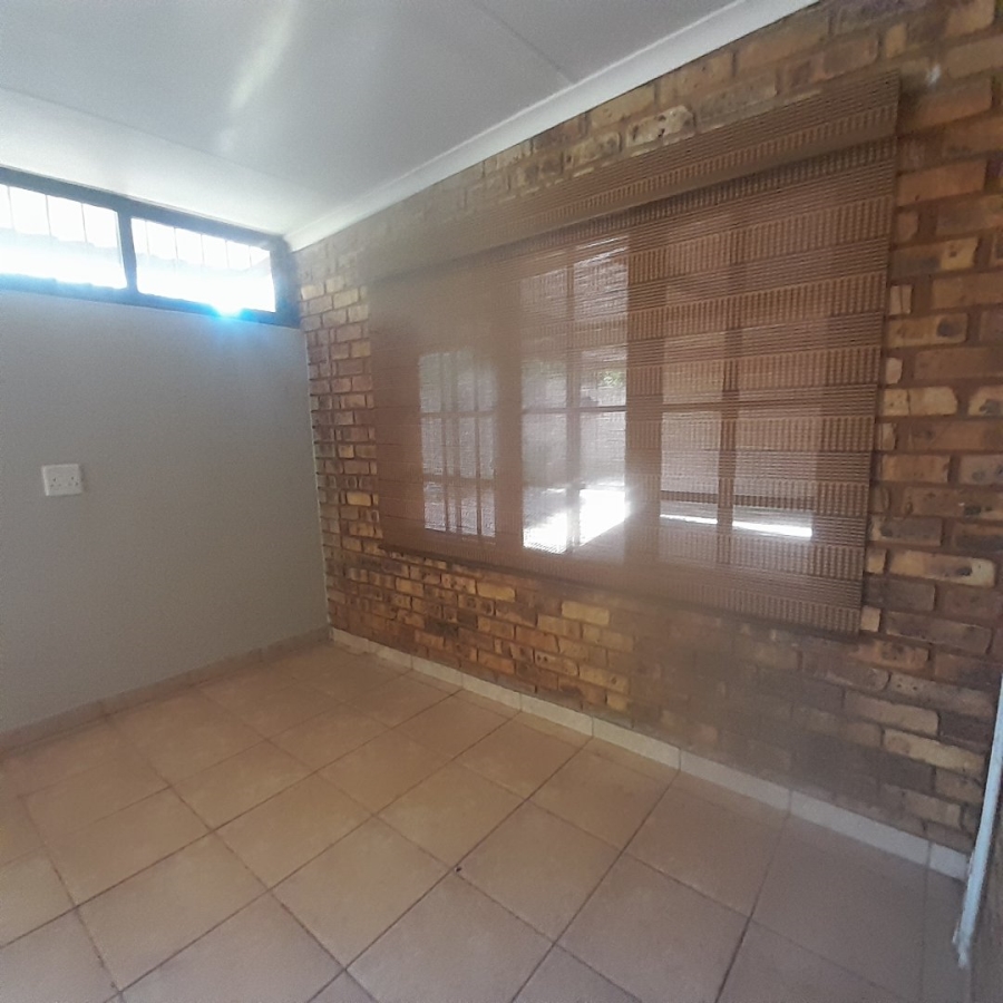 2 Bedroom Property for Sale in Clarina Gauteng