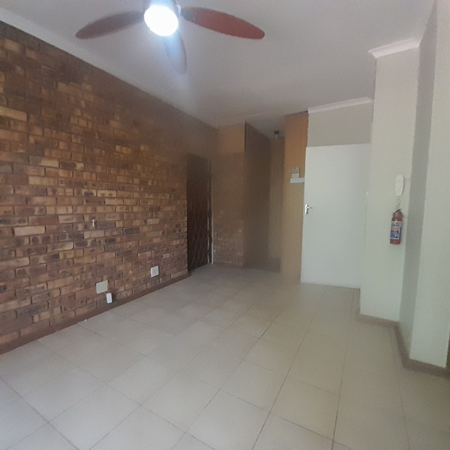 2 Bedroom Property for Sale in Clarina Gauteng