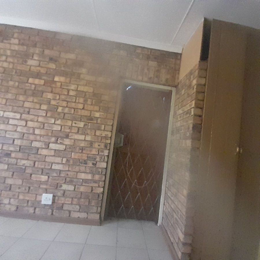 2 Bedroom Property for Sale in Clarina Gauteng