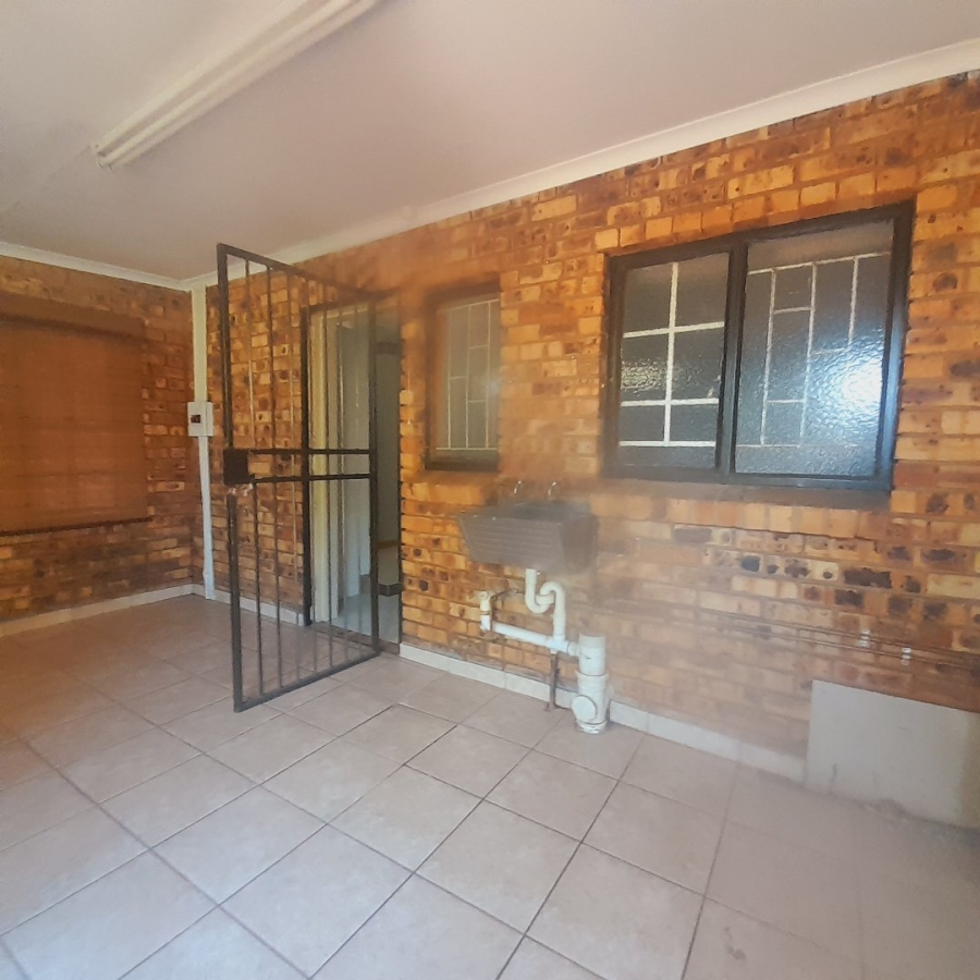 2 Bedroom Property for Sale in Clarina Gauteng