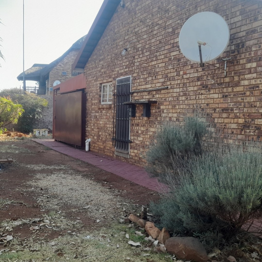 2 Bedroom Property for Sale in Clarina Gauteng