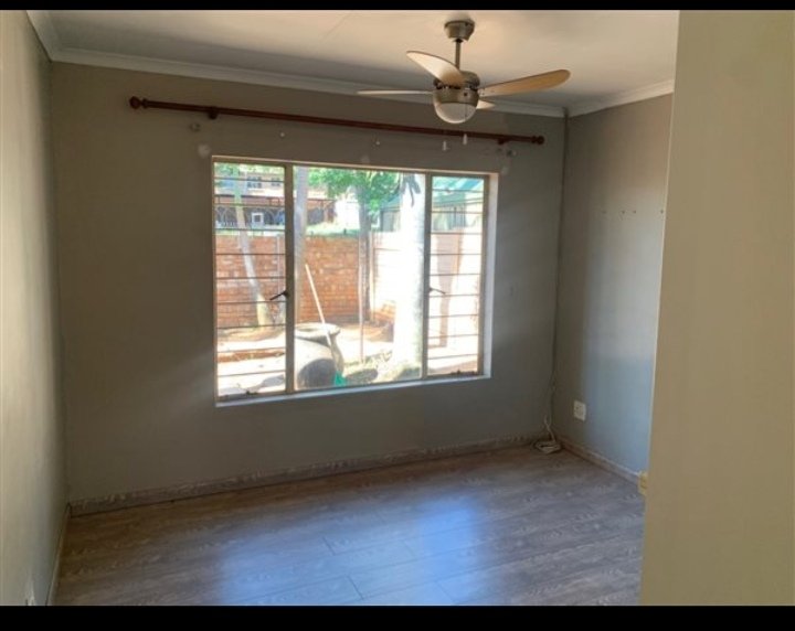 2 Bedroom Property for Sale in The Orchards Gauteng