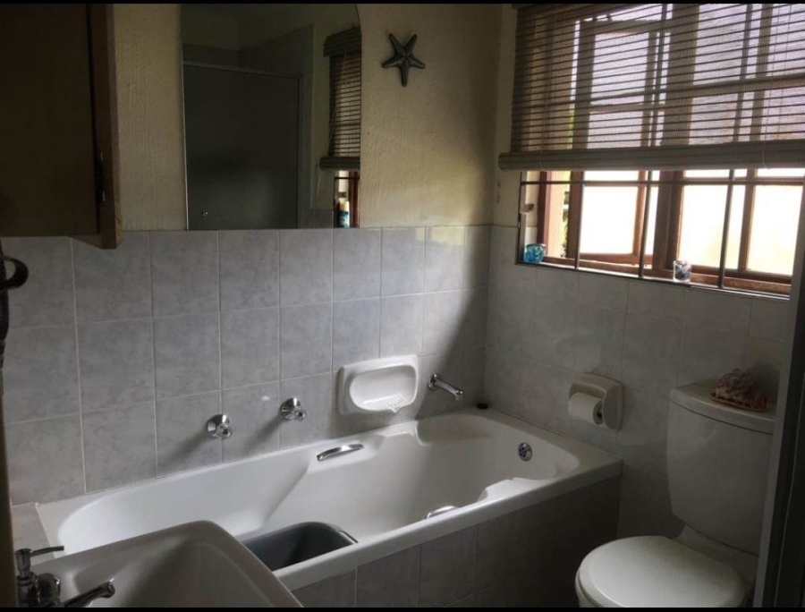 2 Bedroom Property for Sale in Halfway Gardens Gauteng